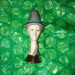 Lladro unmarked Miniature statue Traditional color